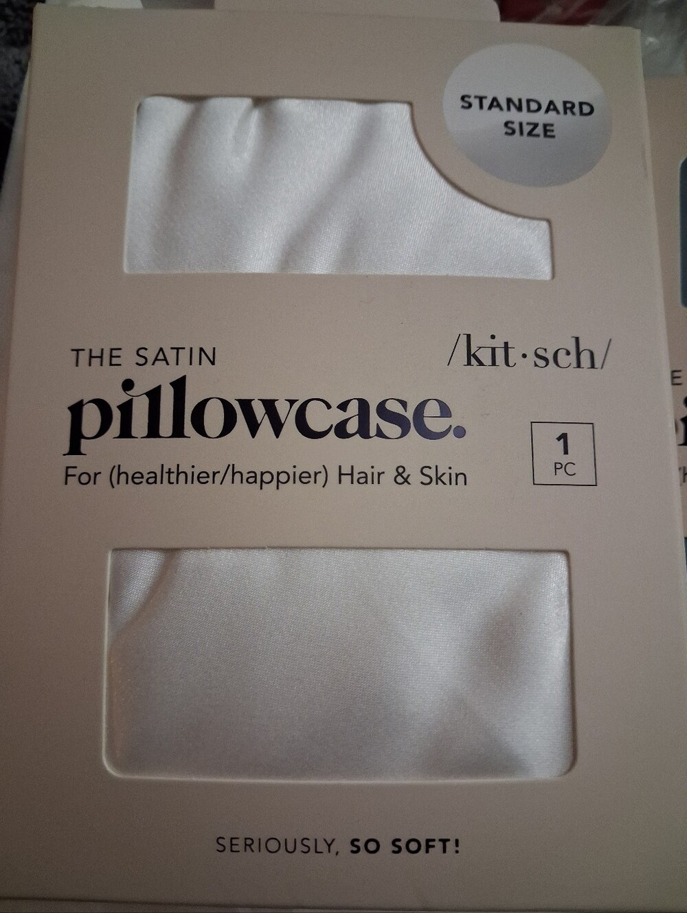 KITSCH "THE SATIN PILLOWCASE" IN WHITW STANDARD SIZE OPEN BOX (NEW)